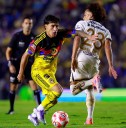 Victoria con agresividad