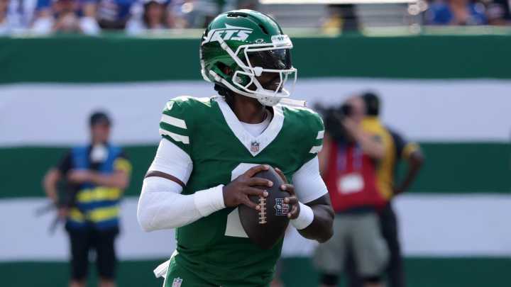 Does Tyrod Taylor have support of Jets teammates?