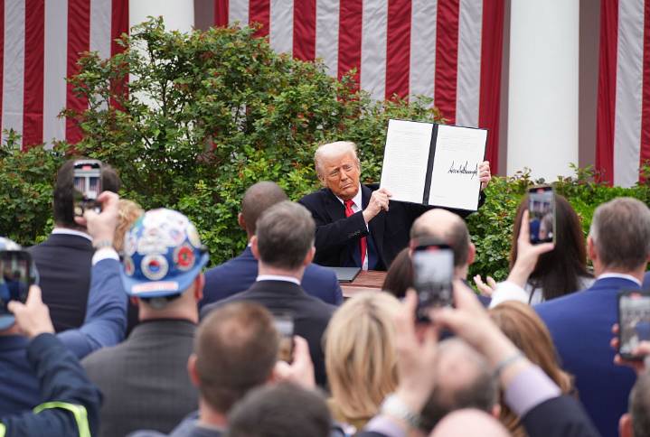 Supreme Court to decide challenge to Trump’s tariff power
