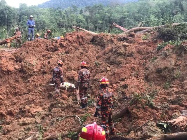 At least 12 dead in Malaysia landslides after week of heavy rain