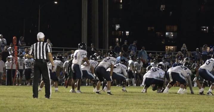 No. 9 ranked Kailua football team surges to 42-0 road victory over Aiea