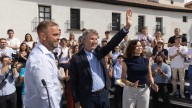 Feijóo se abraza al estilo Ayuso en su vacío al fiscal