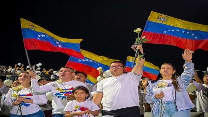 La Guaira acoge jornada de oración "Un Clamor por Venezuela" en defensa de la soberanía