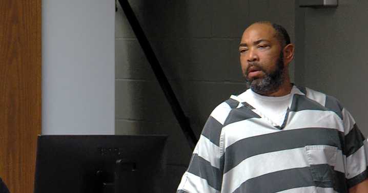 Man accused of stabbing Decatur mother pleads not guilty