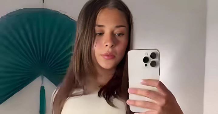 OnlyFans' Sophie Rain Highlights Her Body in Underwear & Fans Can't Get Enough