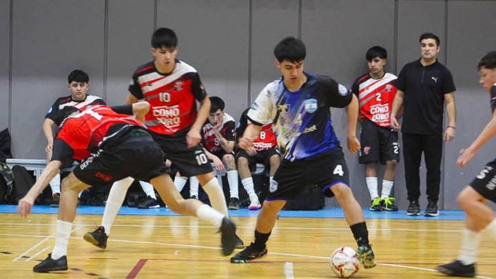 Once partidos se juegan por el Clausura de futsal promocional