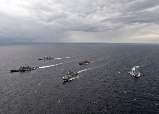 Corea del Sur hace tiros de advertencia para repeler buque norcoreano que cruzó frontera marítima