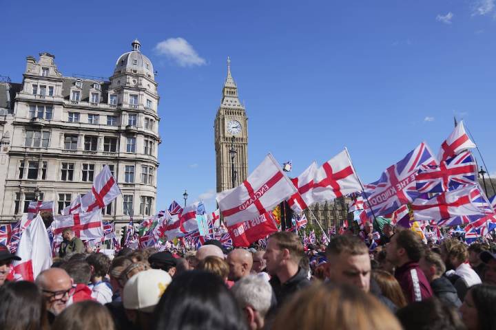 “Hará más seguras nuestras fronteras”. La inédita medida que anunció el gobierno británico para frenar la inmigración ilegal y que encendió la polémica