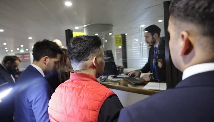 Arriban 31 nuevos deportados chilenos desde EE.UU.: Ya son 155 durante era Trump