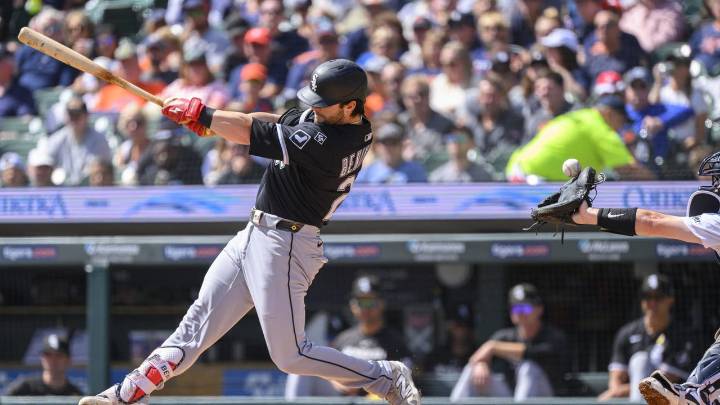 Sosa homers and drives in three runs as White Sox stay hot with 6