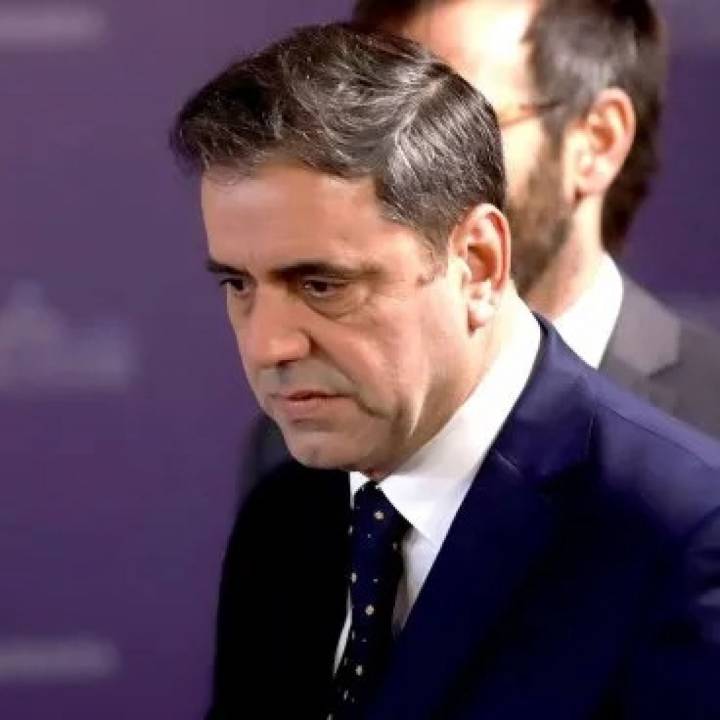 Lisandro Catalán inaugura mesa con las provincias y recibe a gobernadores aliados