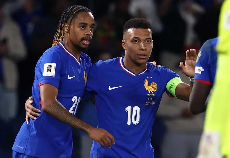 Mbappé da la victoria de Francia 2