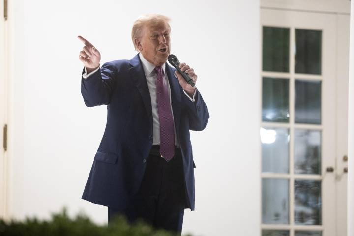 Trump auspicia cena con sus congresistas “más leales” en la Casa Blanca