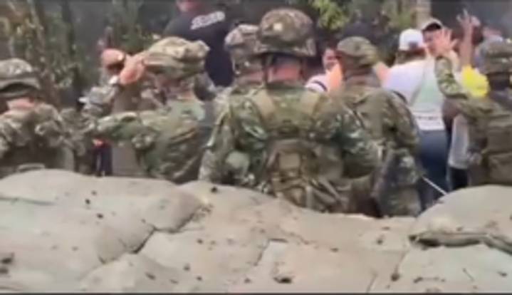 ¿Se les volvió costumbre? Asonada en El Tambo deja 72 militares secuestrados
