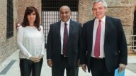 ChatPTS responde: quién es Juan Manzur, candidato del peronismo en Tucumán