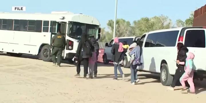 Court in Arizona blocks deportation of unaccompanied children