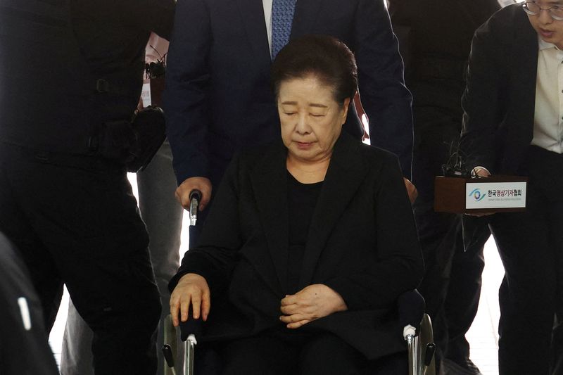 Leader of South Korea's unification church jailed after court issues warrant