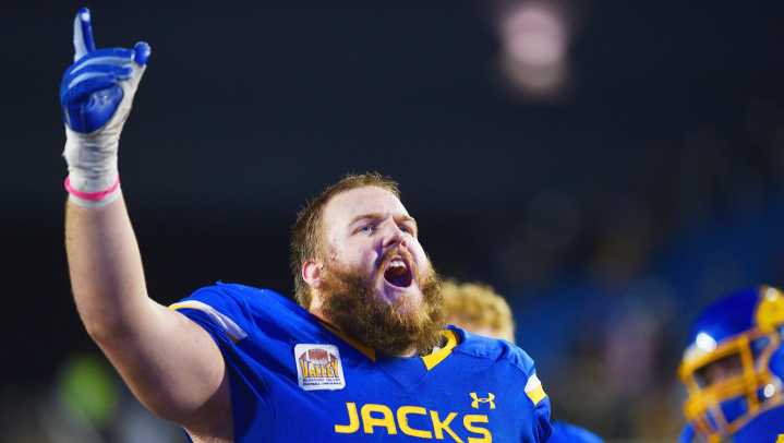 SDSU football alum opens late-night restaurant in downtown Sioux Falls