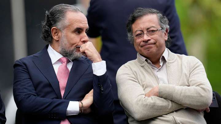 Colombia suspende compra de armas a EE.UU. tras retirar certificación como aliado antidrogas