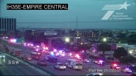 Al menos tres heridos y un atacante muerto en un tiroteo en una oficina de inmigración en Dallas (Texas)