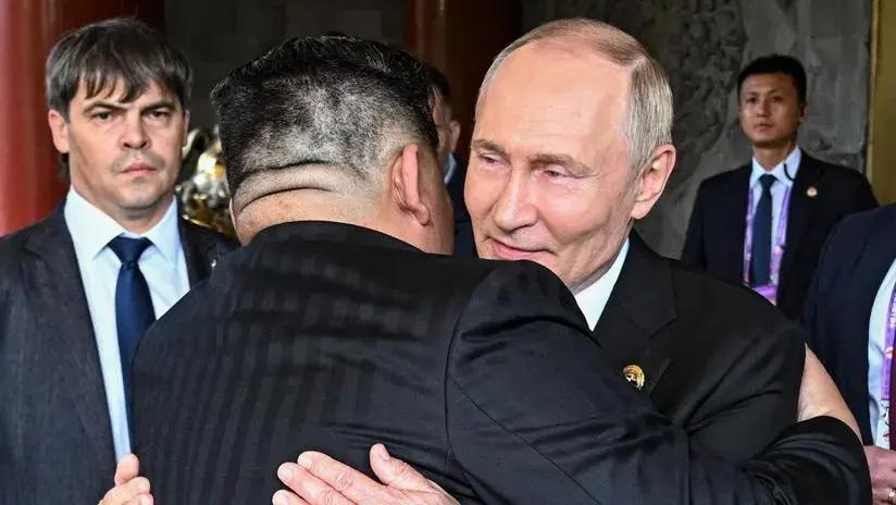Estrechan lazos: Putin se reunió con Kim Jong-un y agradeció su apoyo “en la lucha contra el neonazismo moderno”