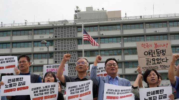 With Hyundai raid, Trump's immigration crackdown runs into his push for foreign investment