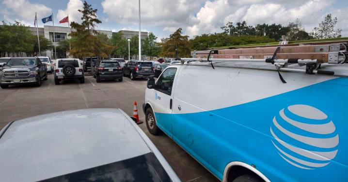 911 emergency calls can be made in East Baton Rouge again
