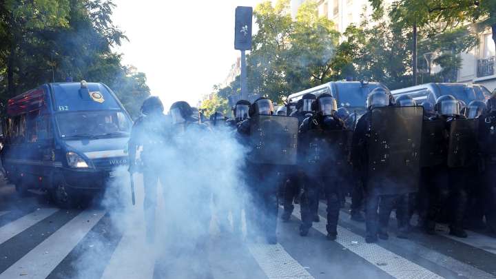 ¿Qué Pasa en Francia? Protestas Contra Recortes de Presupuesto Dejan Varios Heridos y Arrestos
