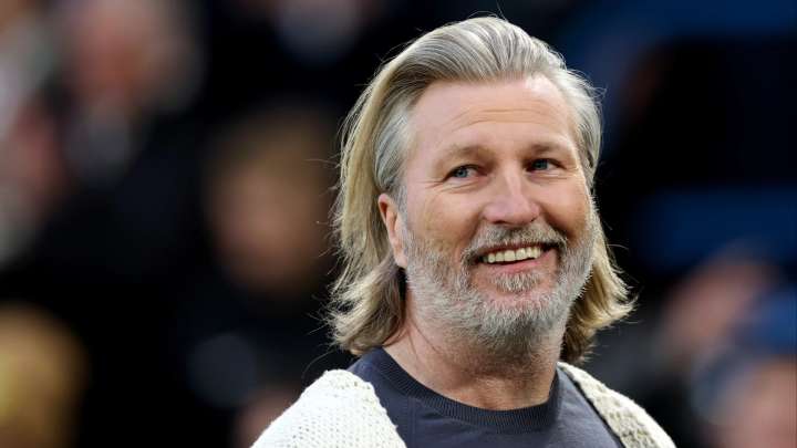 Robbie Savage finds bizarre cup loophole and makes four substitutions after the first minute