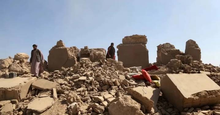 Un terremoto de magnitud 6,0 deja al menos 600 muertos en el este de Afganistán