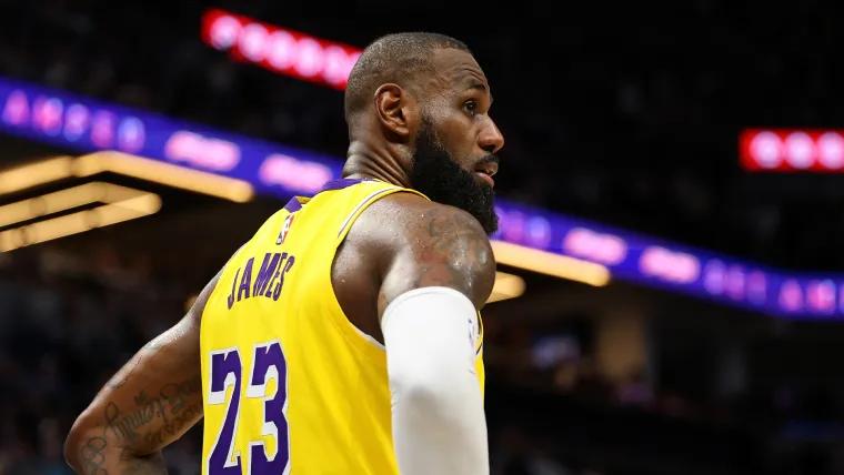 Former Lakers 3-time NBA Champion says LeBron James not yet deserving of franchise statue