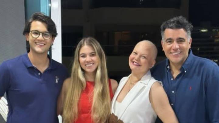 Carlos Calero se despidió de importante miembro de su familia; envió mensaje