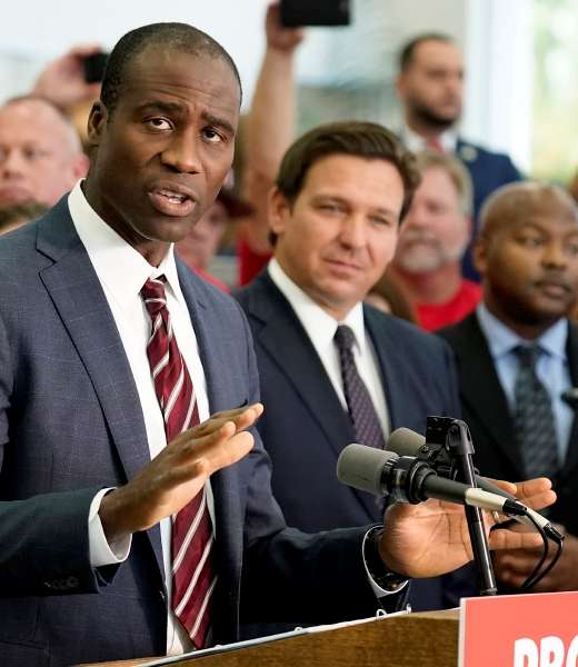 Florida buscará libertad médica para la aplicación de las vacunas