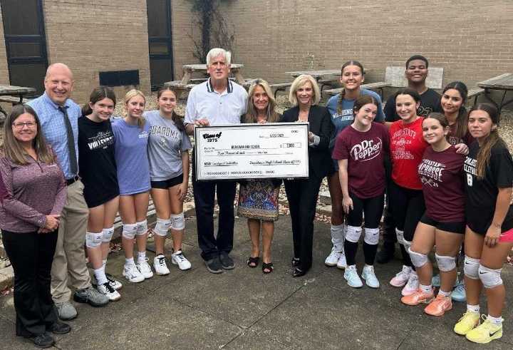 Boardman High School Class of 1975 donates money for new courtyard umbrellas