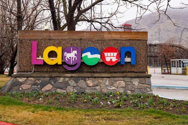 Lagoon park gets Utah liquor license for new Disney Club 33
