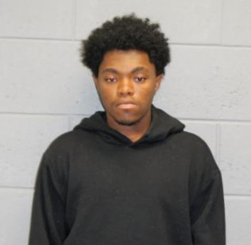 Teen accused of firing gun during attempted robbery in CT apartment