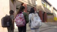 La sincera crítica de una madre por el coste de 'La vuelta al cole': "Nos han pedido ocho libros y no sabe leer ni escribir"