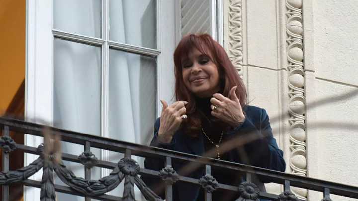 Cristina Kirchner festejó la victoria en las elecciones: "Salí de la burbuja, hermano"