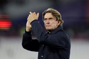 Spurs boss Frank will ignore league table until April
