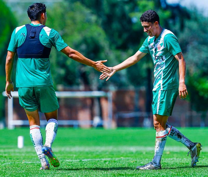 Necaxa vence a Querétaro en duelo amistoso