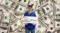 Hombre de Estados Unidos ganó el Powerball y lo que hará con el premio de lotería hizo llorar a todos