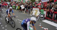 Spanish Vuelta restarts a day after pro-Palestinian protest leads to stage being cut short