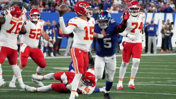 Patrick Mahomes offers ominous message on Chiefs' offensive struggles