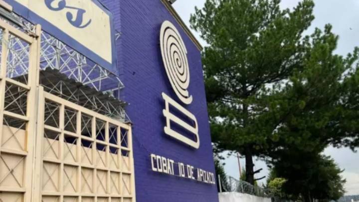 Joven apuñala a su novio con un cutter por romper su relación con ella dentro de Bachilleres de Tlaxcala