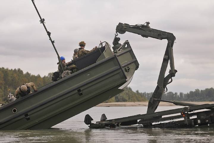 PHOTOS: Fraser River in Chilliwack 'optimal' swift-water training site for military