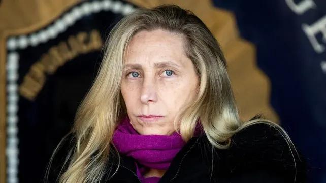 Elecciones en Buenos Aires: Vandalizaron el padrón donde vota Karina Milei con la inscripción "3%"
