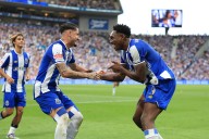 1-0. Samu da otra victoria al Oporto, que se afianza en solitario como líder