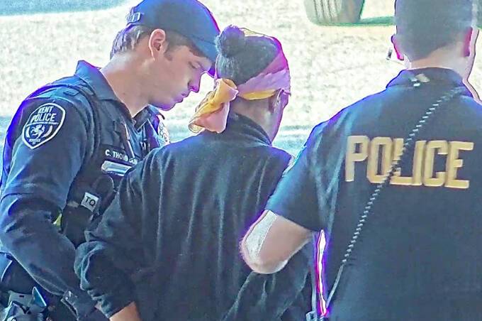 Kent Police arrest seven in Safeway shoplifting sting