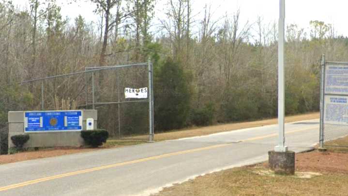 Darious Lamont Moore accused in attempted sexual assault of employee at Ridgeland Correctional