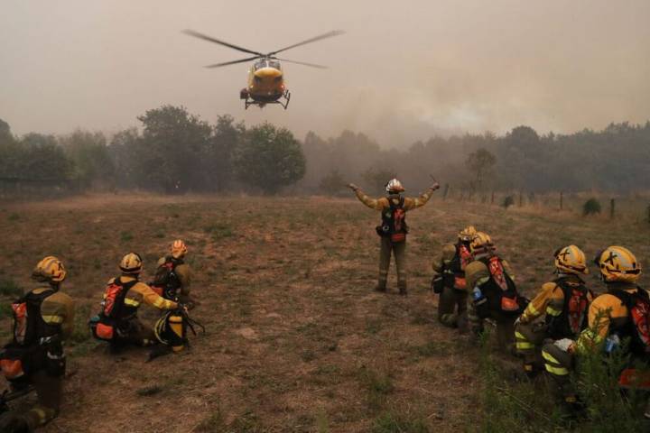 El fuego calcina más de 1.600 hectáreas en Lugo y Orense
